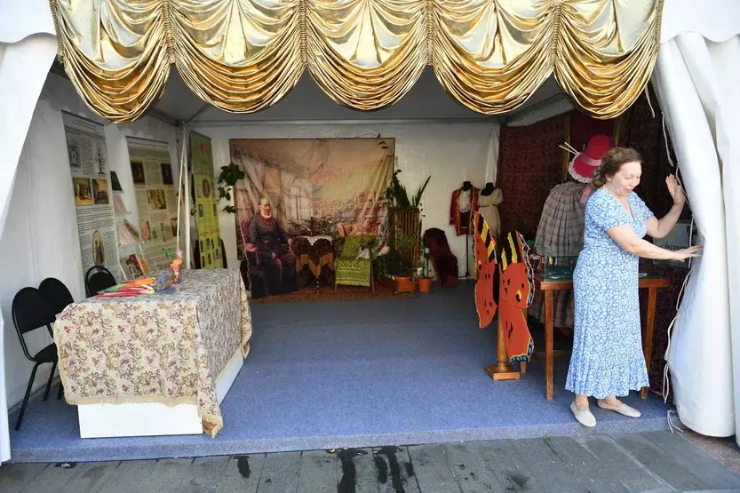 «Китап-байрам" йәрминкәһенең тәүге көнө башланды