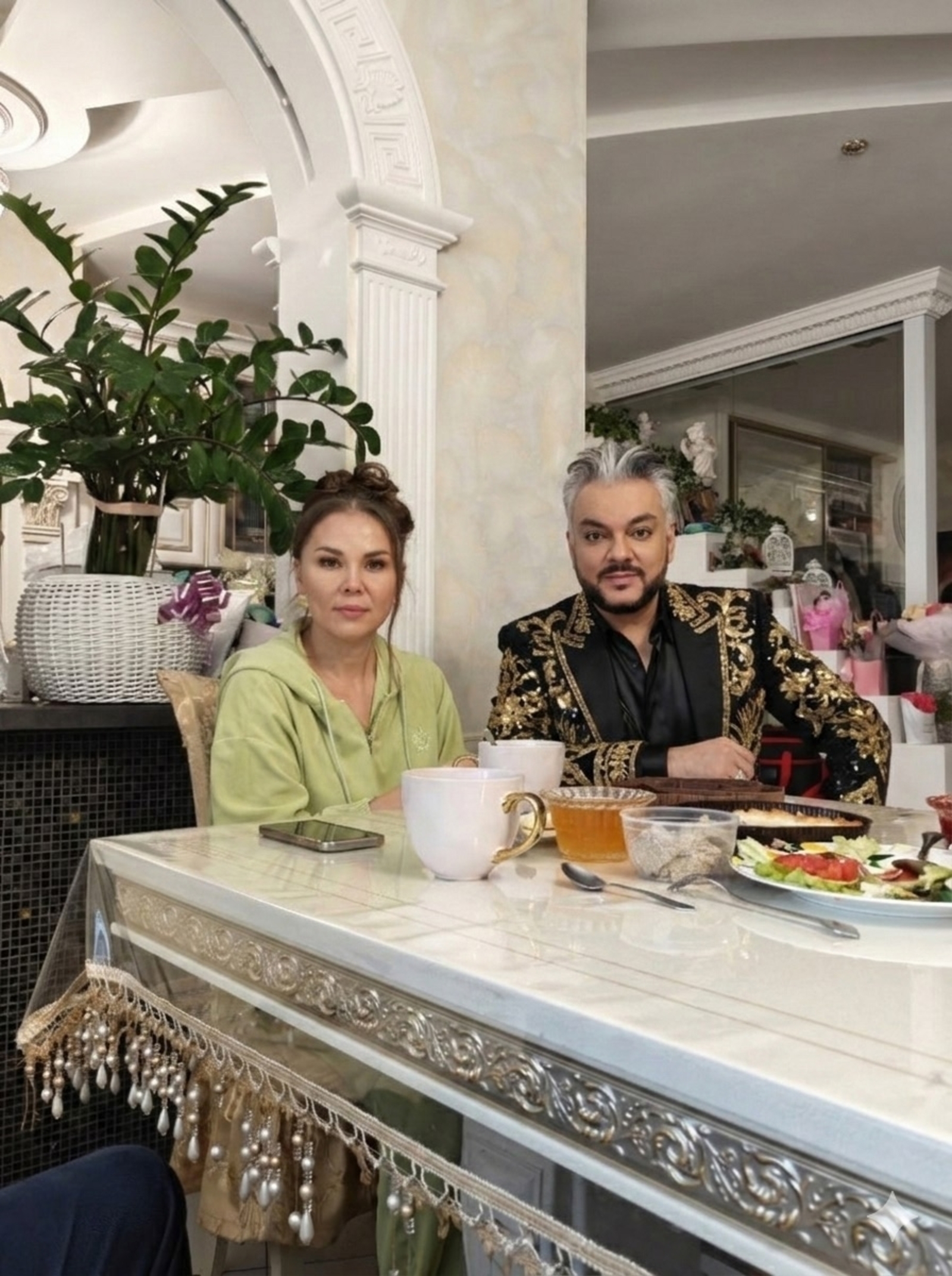 "Шәңкәне маҡтай-маҡтай ашаны..."