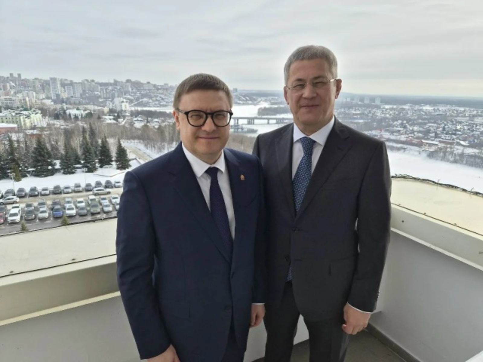 Силәбеләр килде