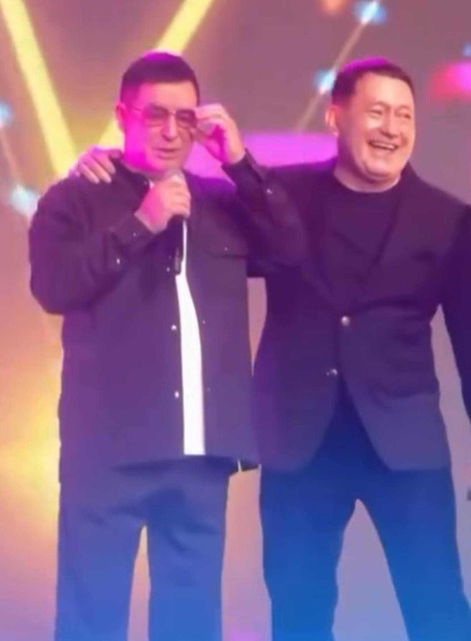 “Концертыңды боҙормон әле...”