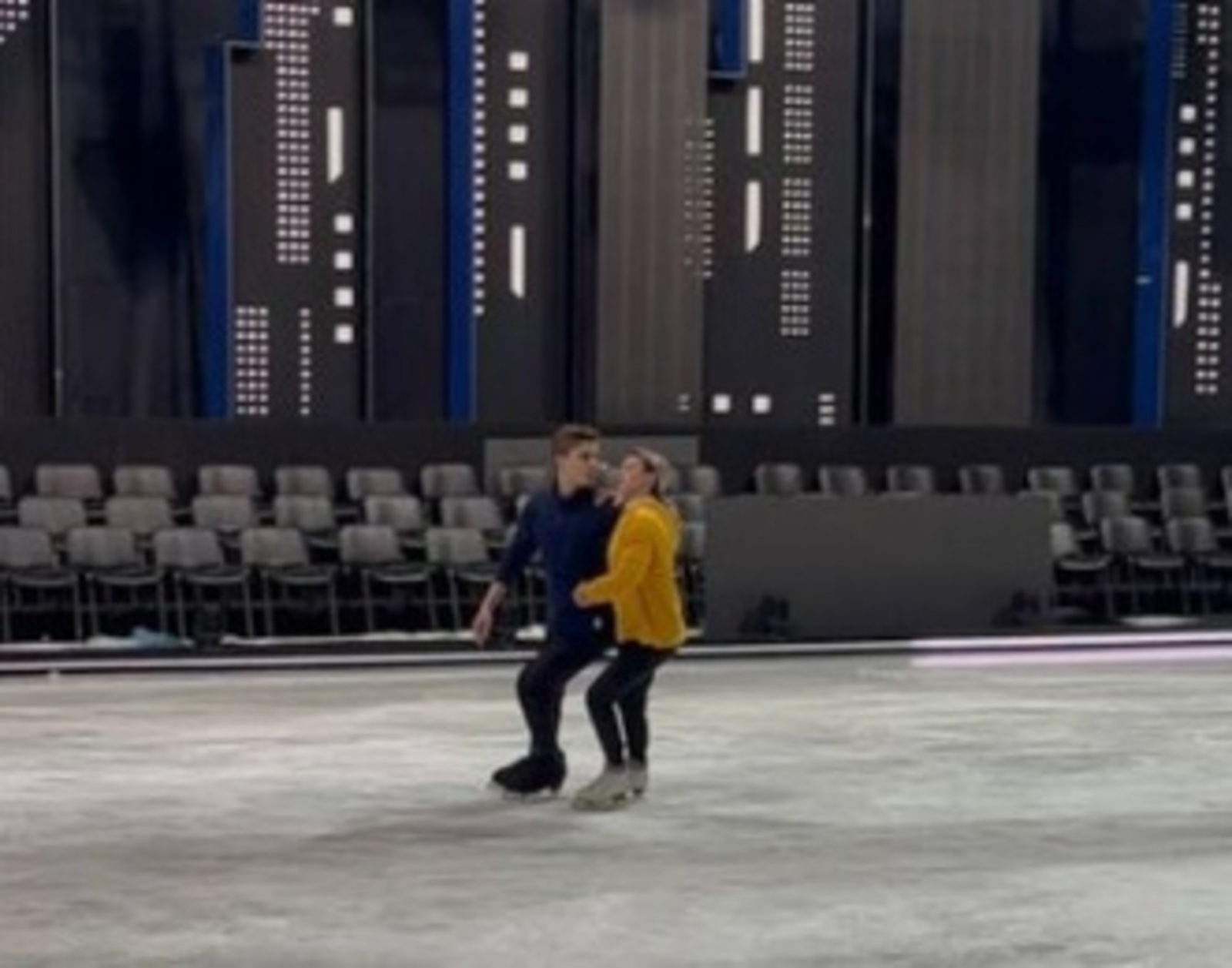 Семён Елистратов боҙ шоуында ҡатнаша