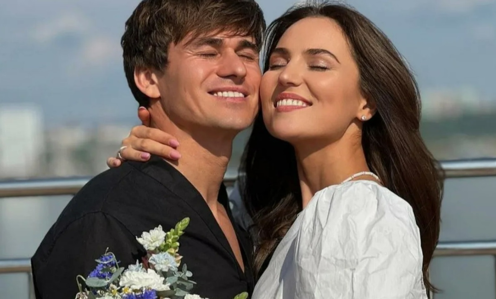 Ғаиләгеҙ ишәйергә оҡшап тора, буғай?