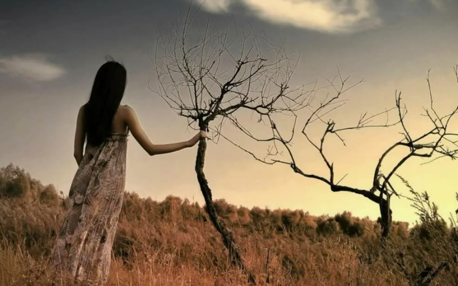 Таш менән атҡанға ла аш менән ат!